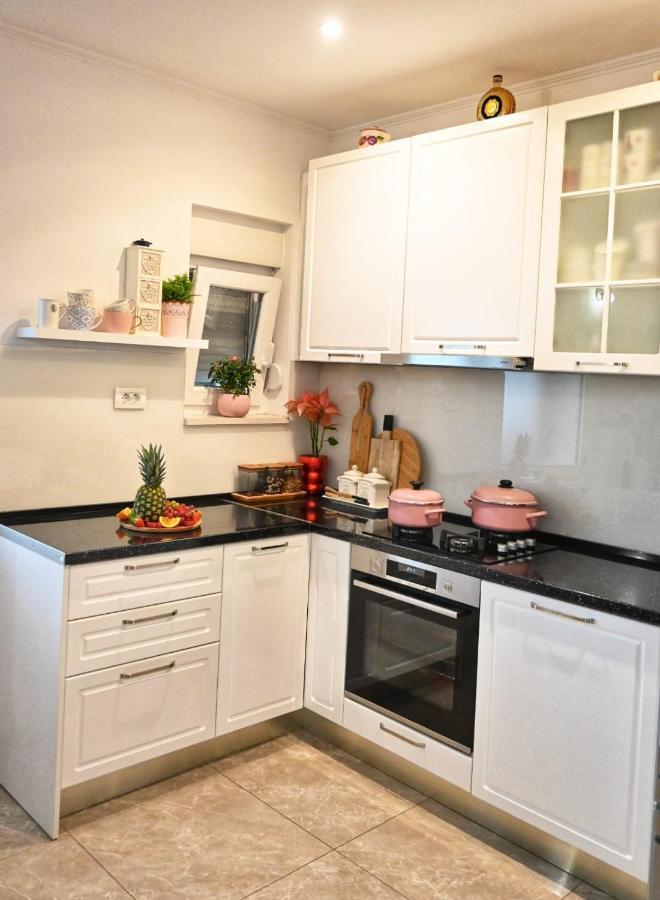 Apartment Petra Split Exterior photo